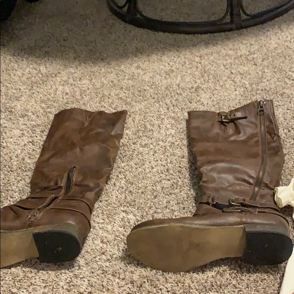 Boots - Picture 3 of 3